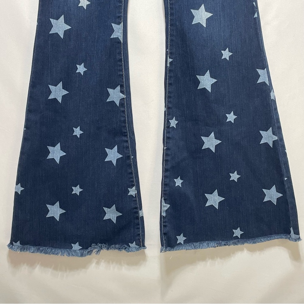 Cello Star Print Flare Bell Bottom High Rise Long Length Women's Jeans Size 3 - Picture 4 of 14